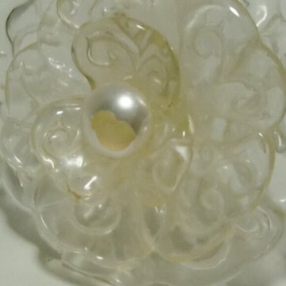 Authentic CHANEL ring acrylic size US 6 stamped Camellia clear - Picture 10 of 13